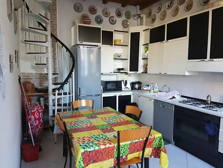 Immagine 3 di Appartamento in vendita  a Pisa