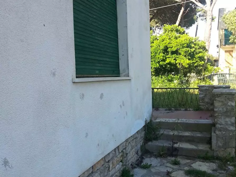Immagine 10 di Villa in vendita  a Pisa
