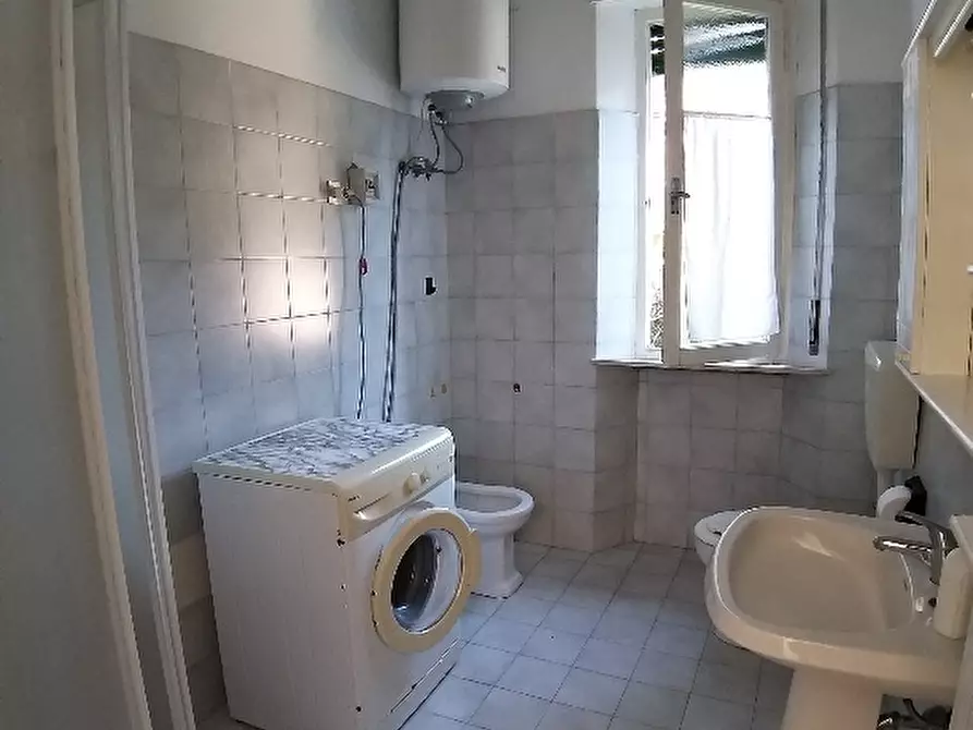 Immagine 21 di Villa in vendita  a Pisa