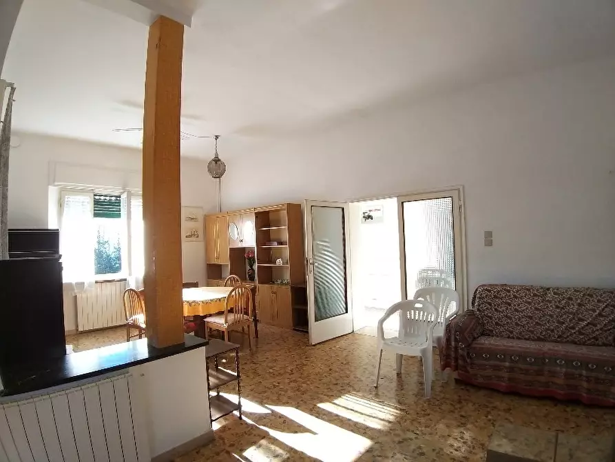 Immagine 14 di Villa in vendita  a Pisa