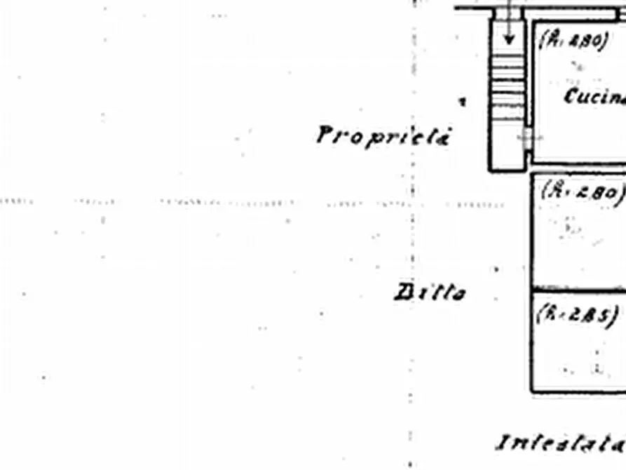 Immagine 30 di Porzione di casa in vendita  a Pisa