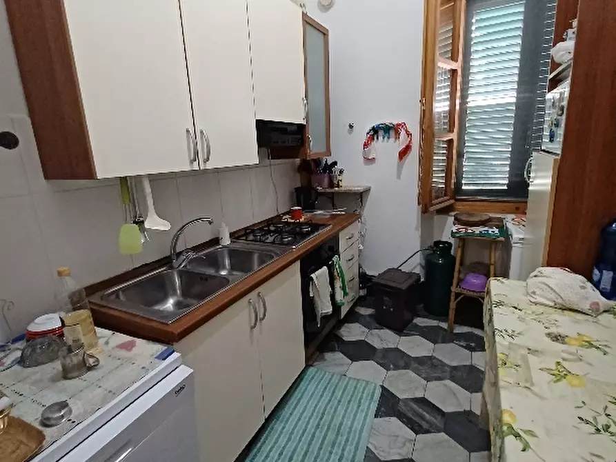 Immagine 21 di Porzione di casa in vendita  a Pisa