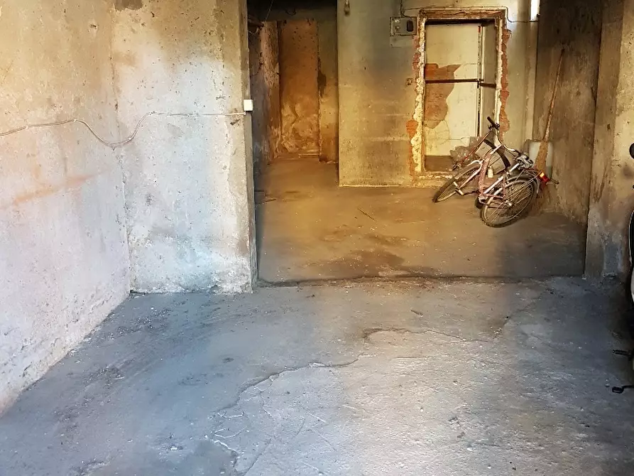 Immagine 2 di Rustico / casale in vendita  a Cascina