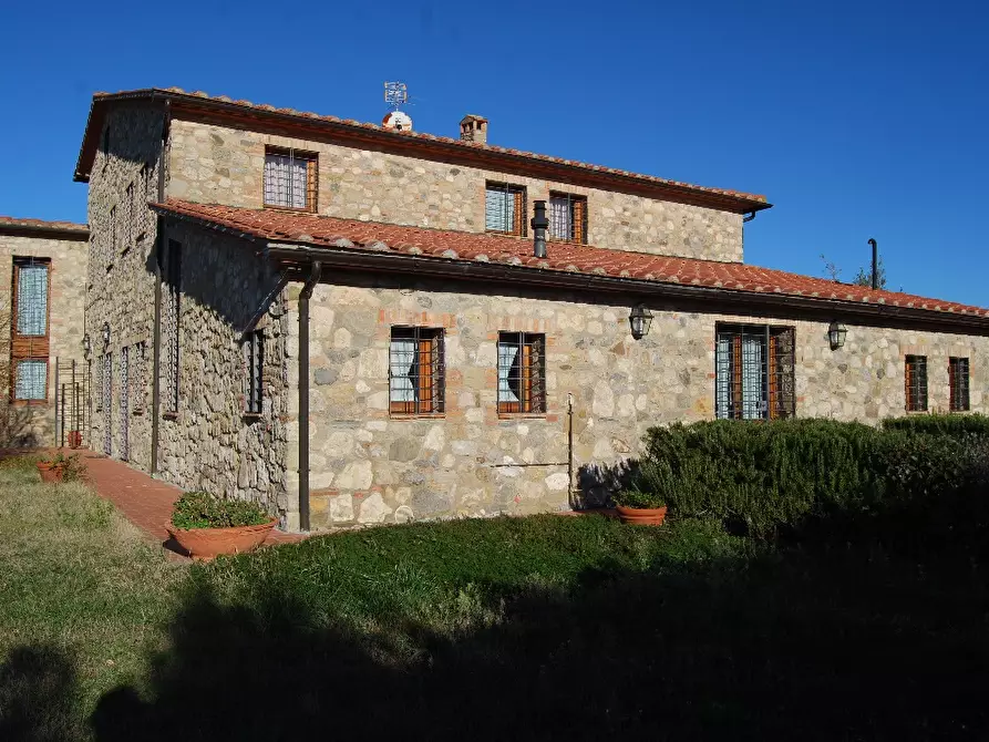 Immagine 7 di Casa colonica in vendita  a Volterra