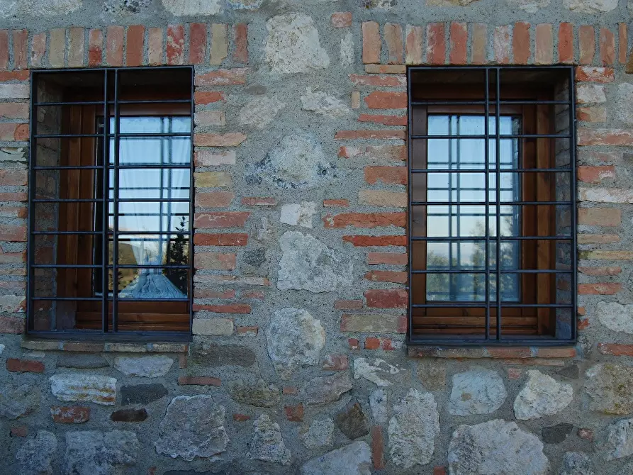 Immagine 36 di Casa colonica in vendita  a Volterra