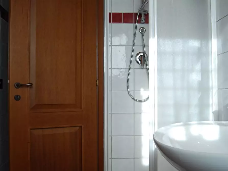 Immagine 25 di Casa colonica in vendita  a Volterra