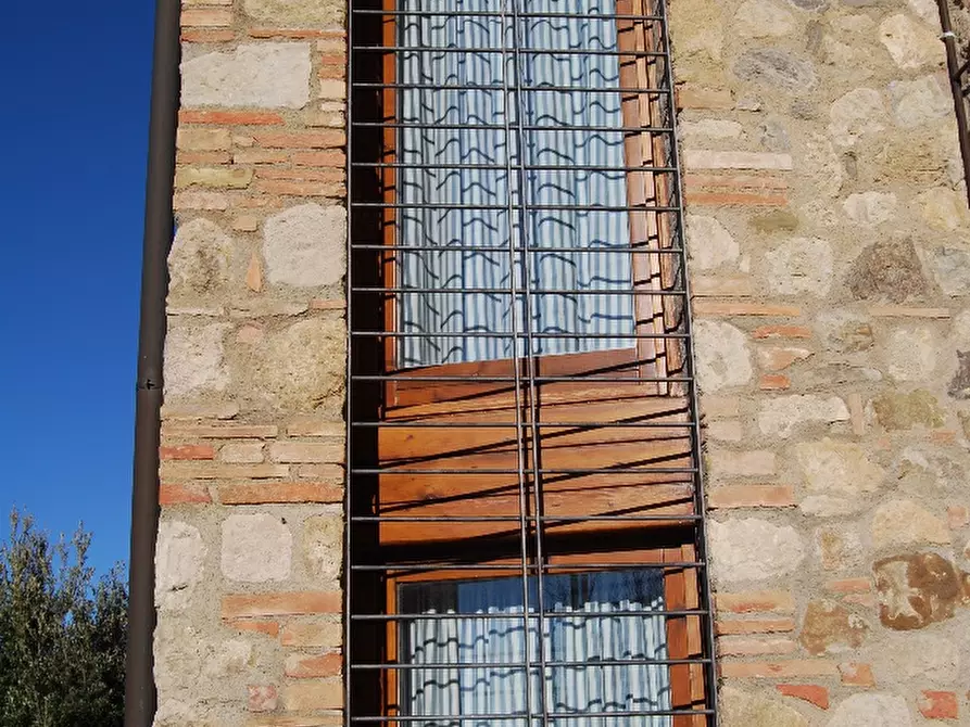 Immagine 30 di Casa colonica in vendita  a Volterra