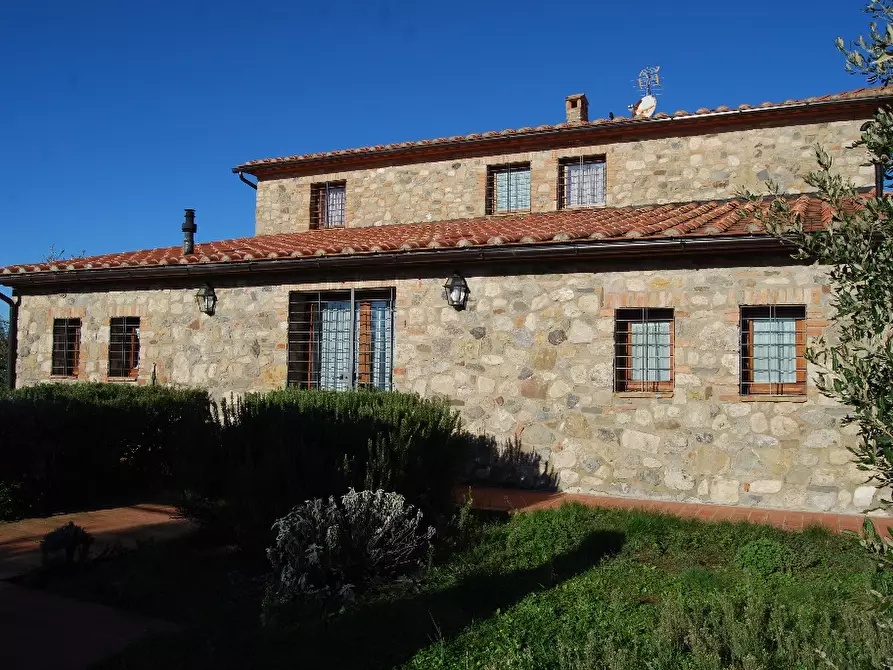 Immagine 8 di Casa colonica in vendita  a Volterra