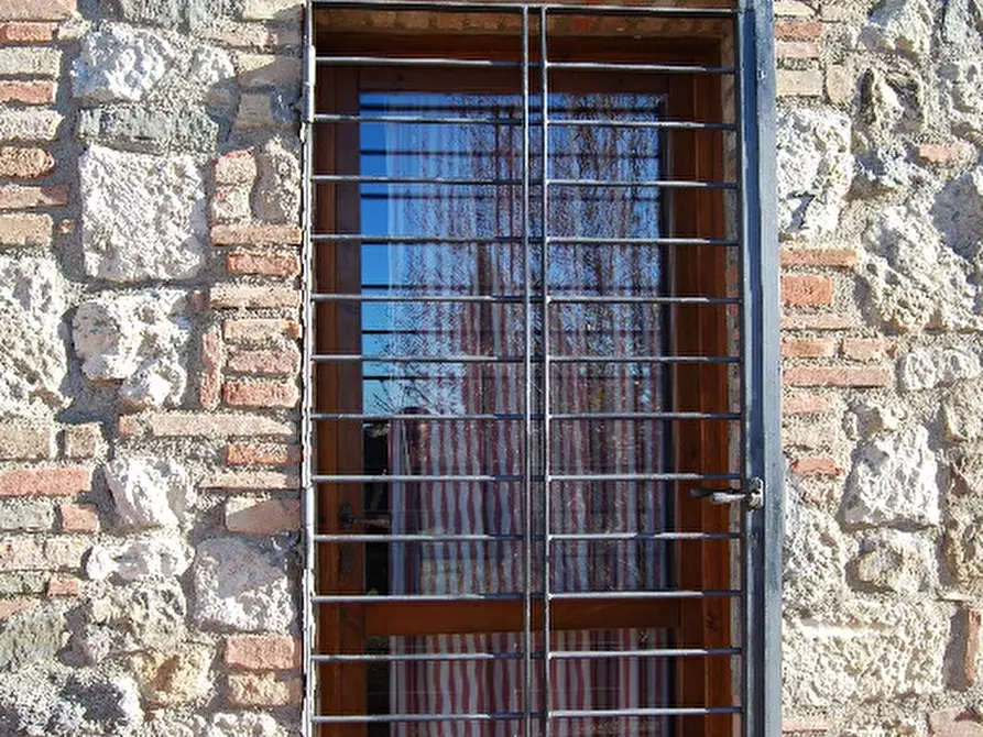 Immagine 29 di Casa colonica in vendita  a Volterra