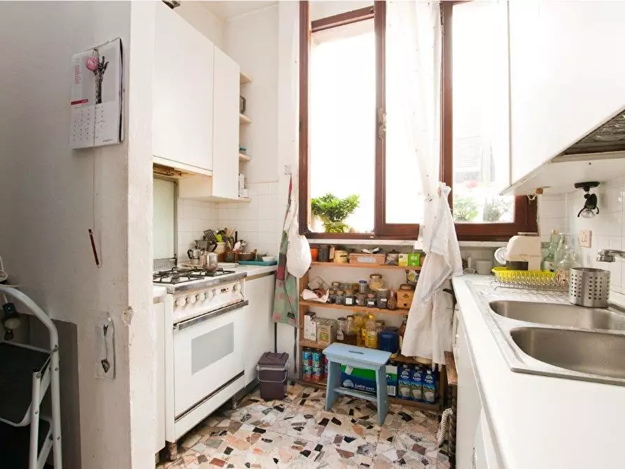 Immagine 5 di Appartamento in vendita  a Pisa