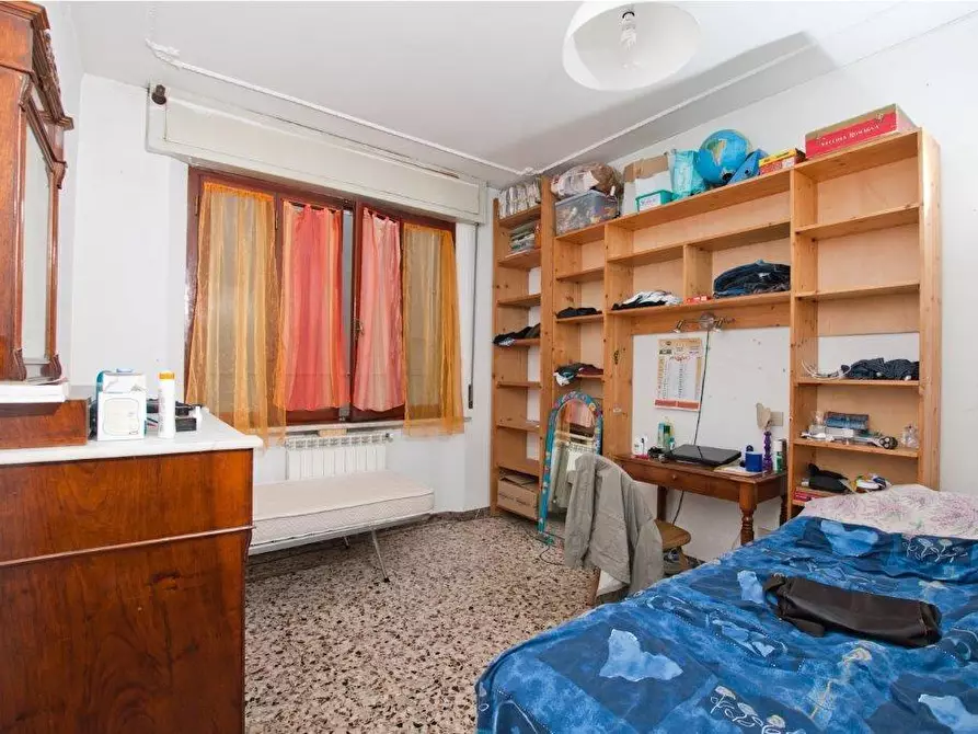 Immagine 17 di Appartamento in vendita  a Pisa