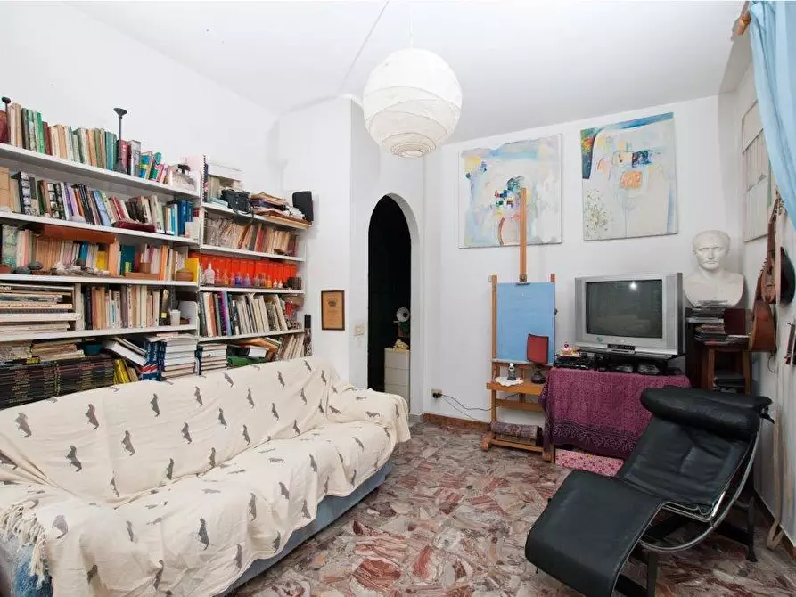 Immagine 2 di Appartamento in vendita  a Pisa