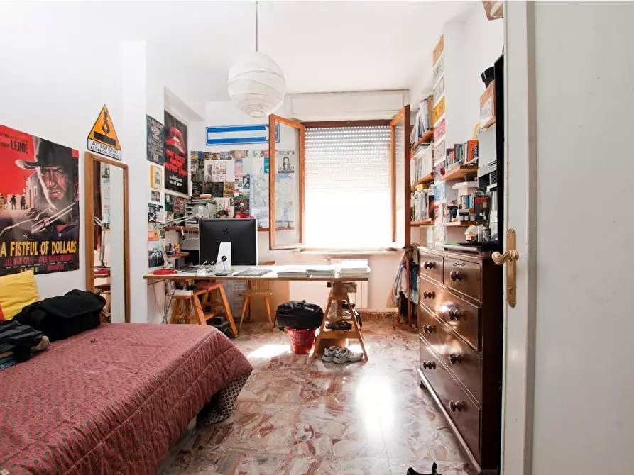 Immagine 11 di Appartamento in vendita  a Pisa