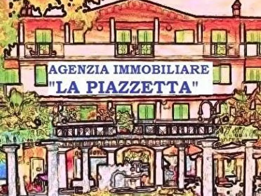 Immagine 5 di Negozio in vendita  a Carrara