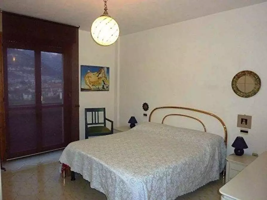 Immagine 13 di Appartamento in vendita  a Massa