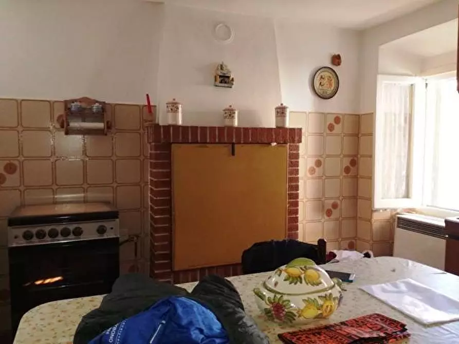 Immagine 4 di Casa indipendente in vendita  a Massa