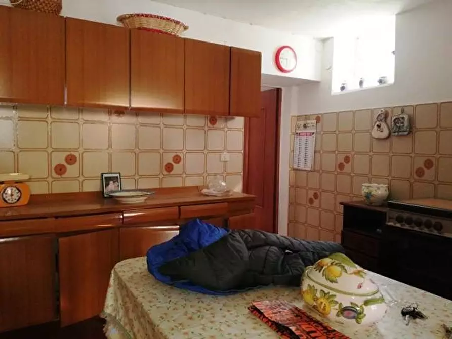 Immagine 3 di Casa indipendente in vendita  a Massa