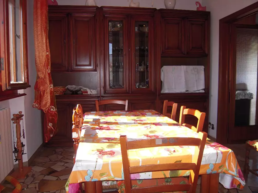 Immagine 3 di Casa bifamiliare in vendita  a Cascina