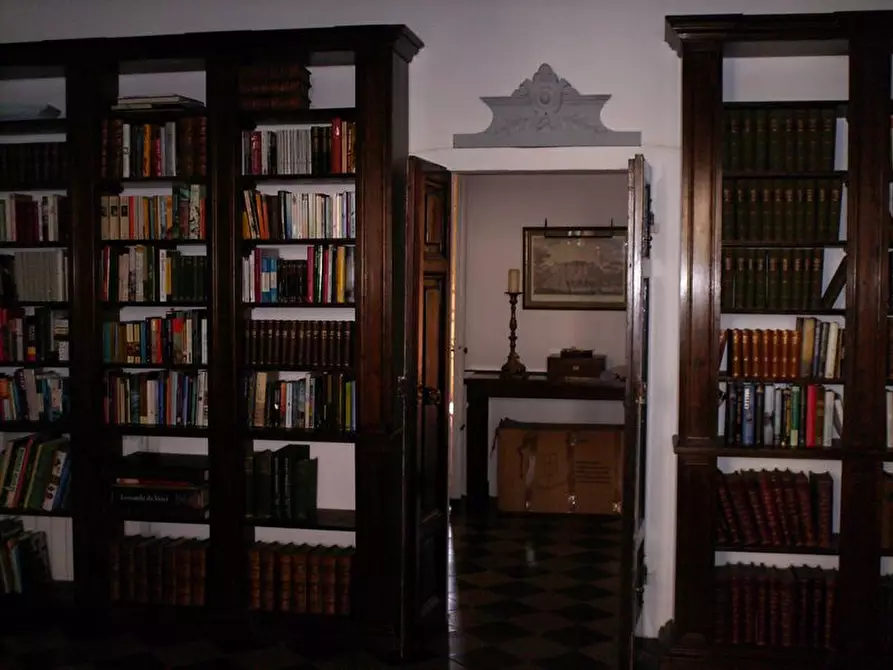 Immagine 9 di Appartamento in vendita  a Pisa