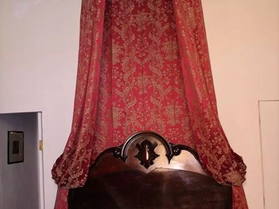 Immagine 12 di Appartamento in vendita  a Pisa