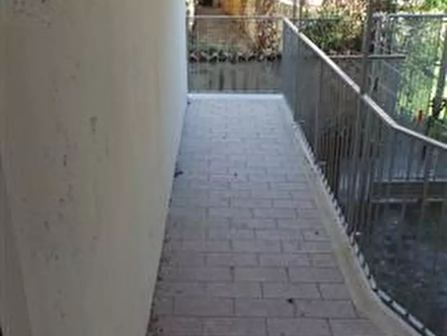 Immagine 12 di Appartamento in affitto  a Pisa