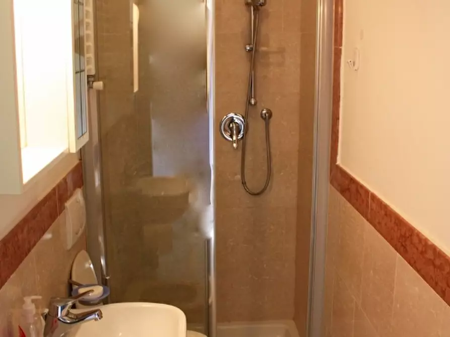 Immagine 6 di Appartamento in affitto  a Pisa