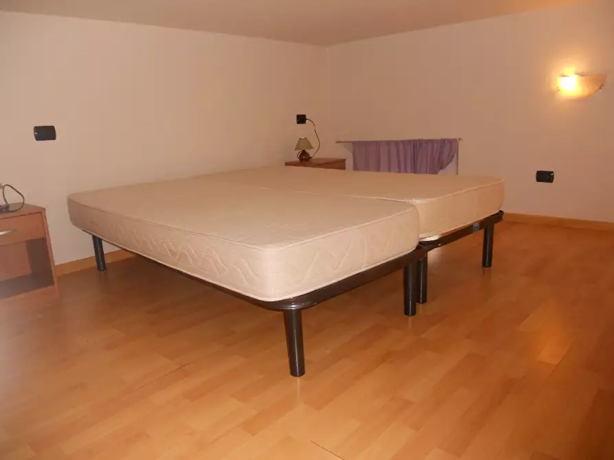 Immagine 7 di Appartamento in affitto  a Pontedera