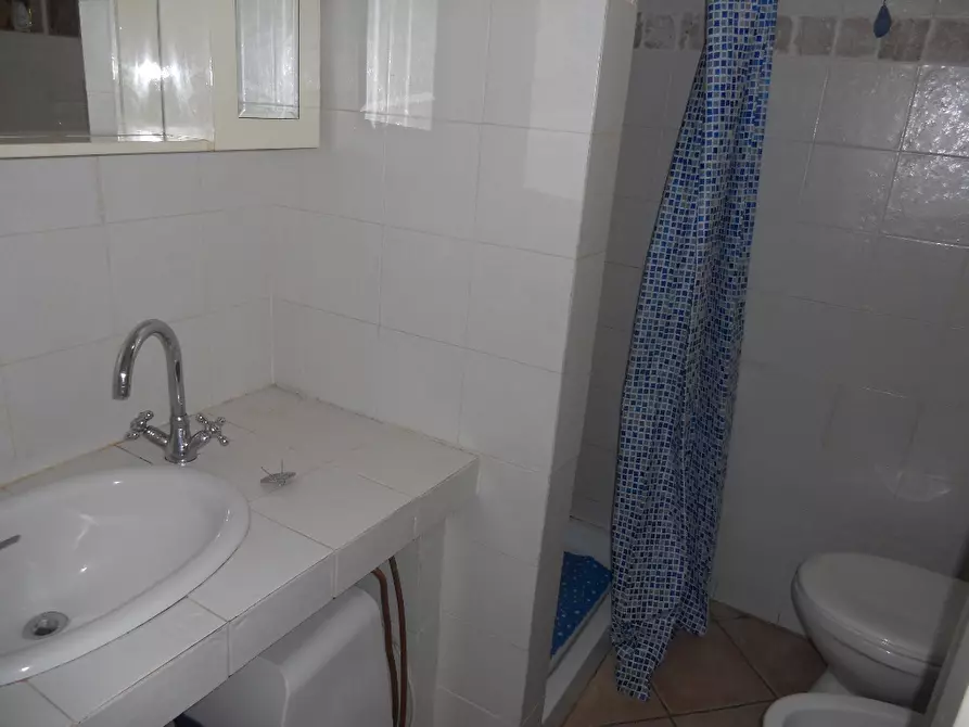 Immagine 9 di Appartamento in affitto  a Pontedera