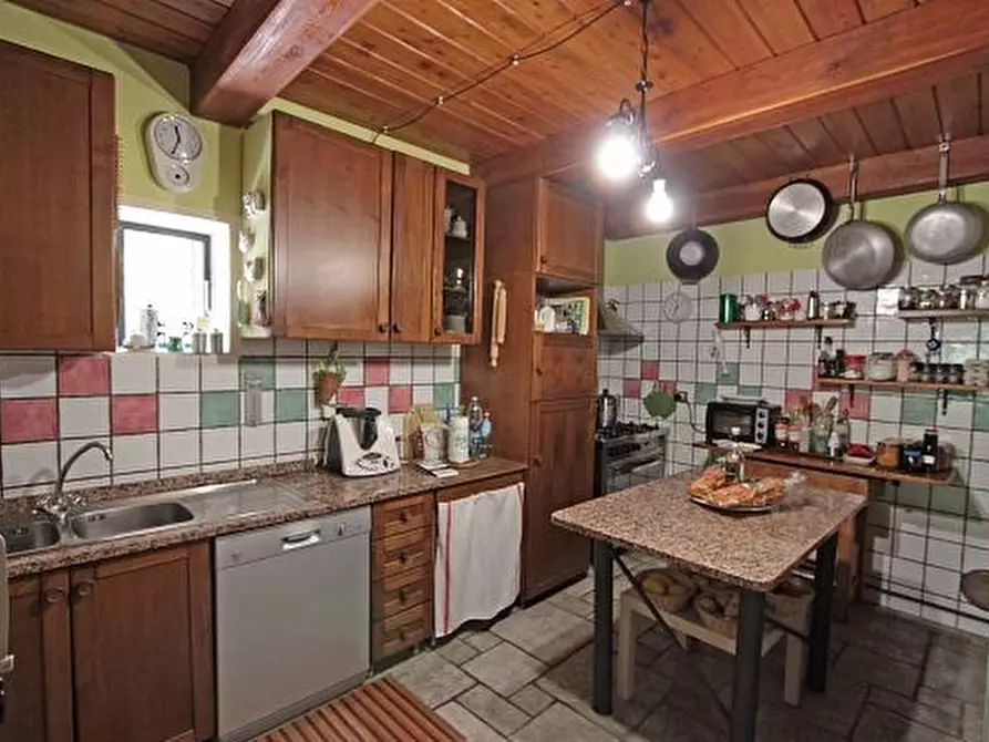 Immagine 4 di Casa colonica in vendita  a Licciana Nardi