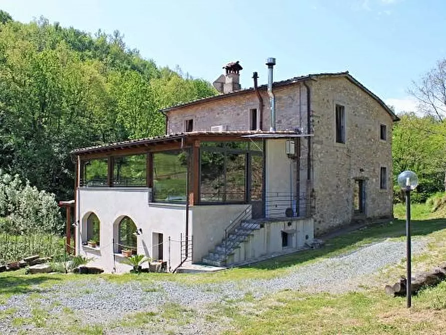 Immagine 21 di Casa colonica in vendita  a Licciana Nardi