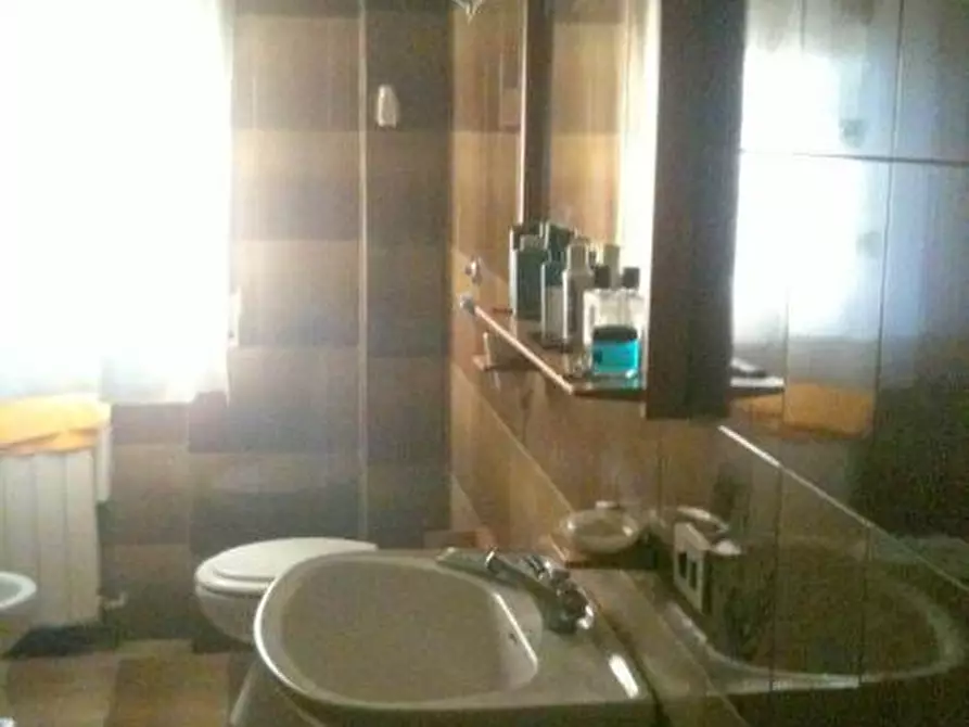 Immagine 6 di Appartamento in vendita  a Cascina