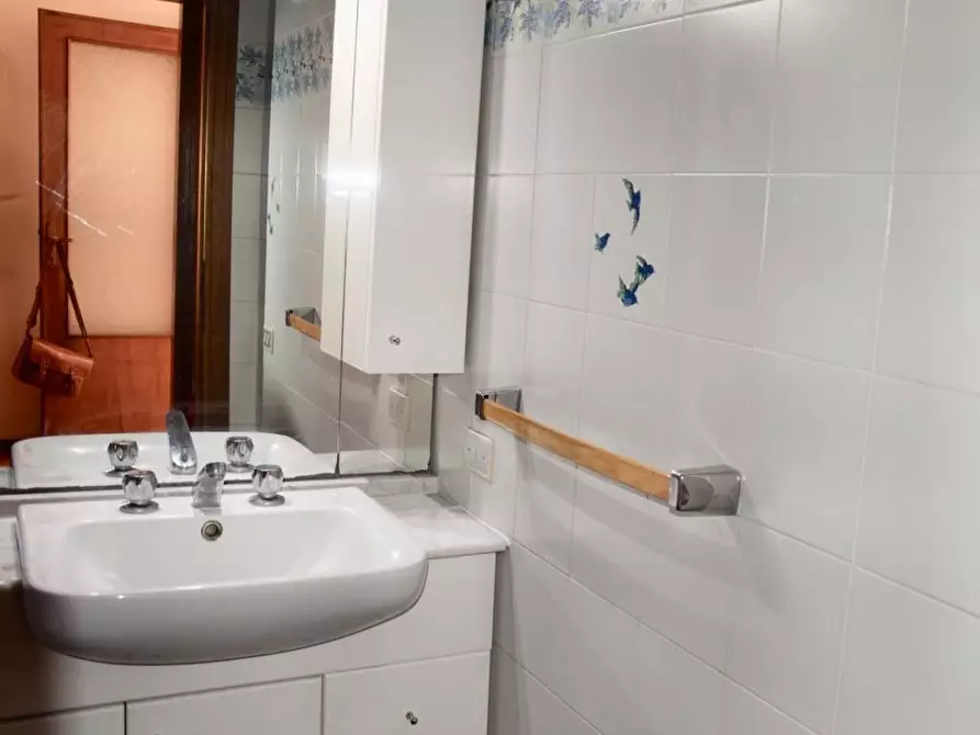 Immagine 11 di Appartamento in affitto  a Rosignano Marittimo