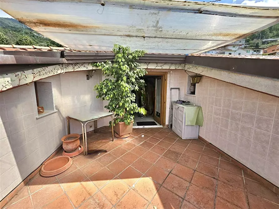Immagine 17 di Appartamento in vendita  a Massa