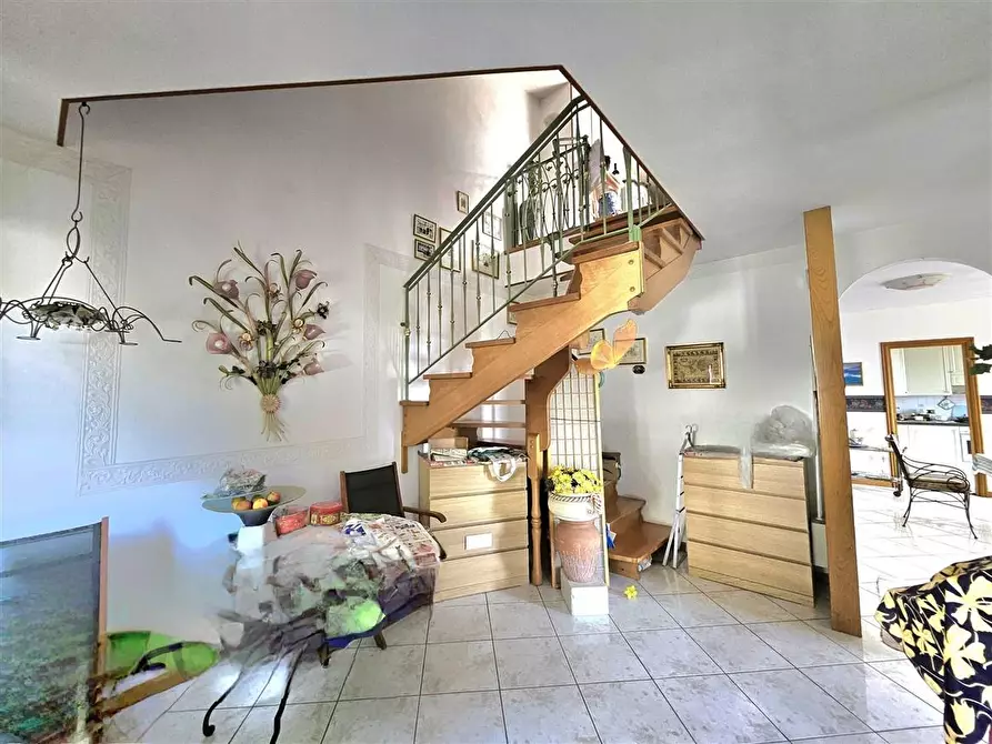 Immagine 7 di Appartamento in vendita  a Massa