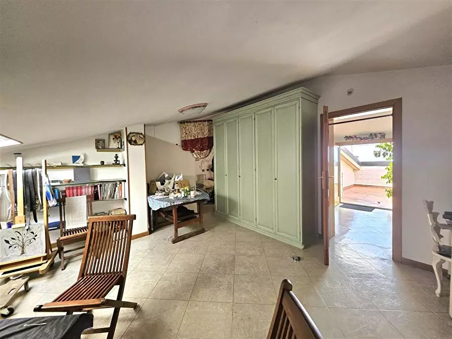 Immagine 14 di Appartamento in vendita  a Massa