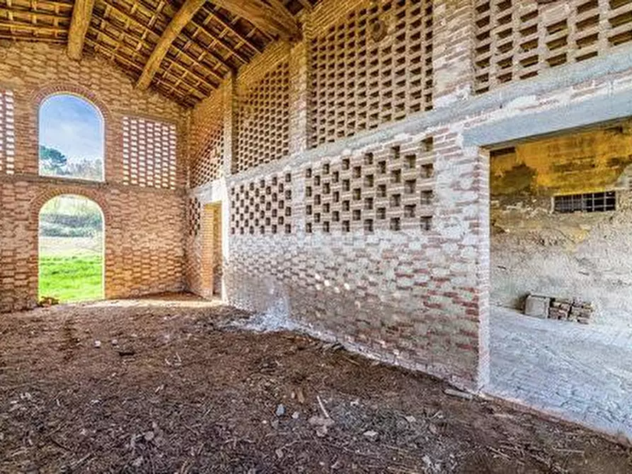 Immagine 14 di Casa colonica in vendita  a Montaione