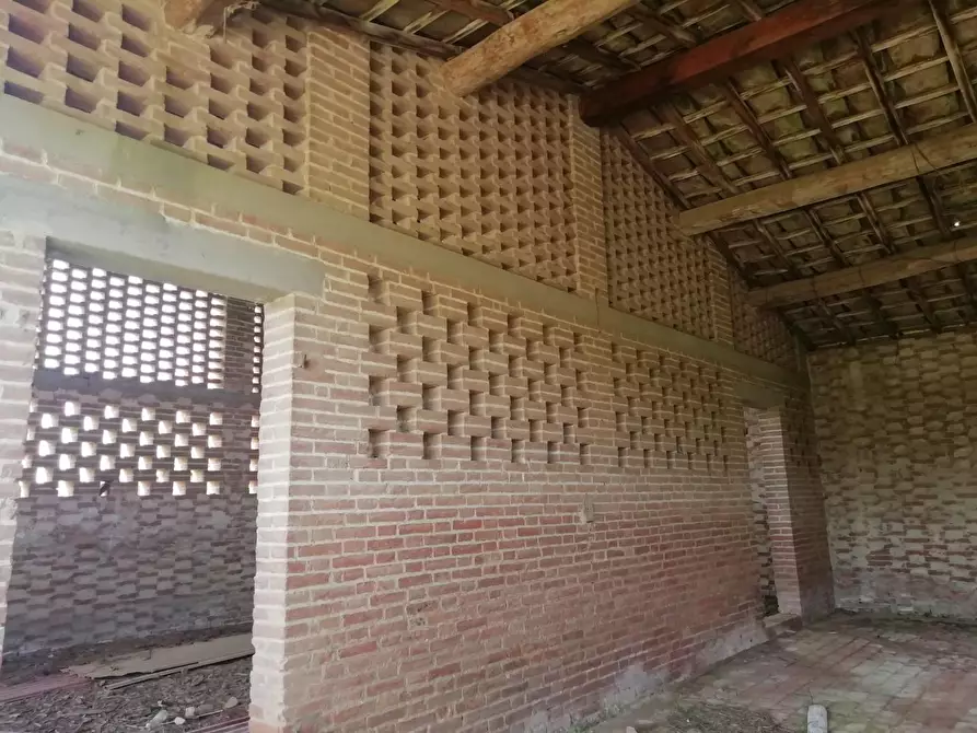 Immagine 39 di Casa colonica in vendita  a Montaione