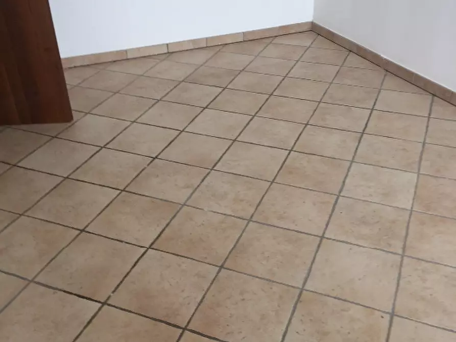 Immagine 5 di Appartamento in vendita  a Pontedera