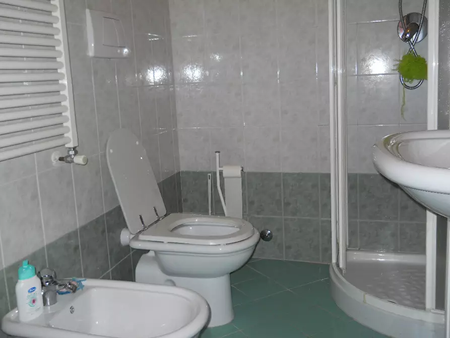 Immagine 34 di Appartamento in vendita  a Calci