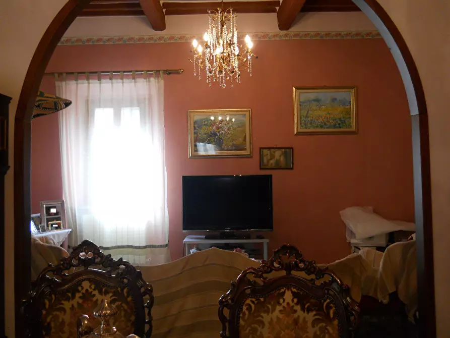 Immagine 19 di Appartamento in vendita  a Calci