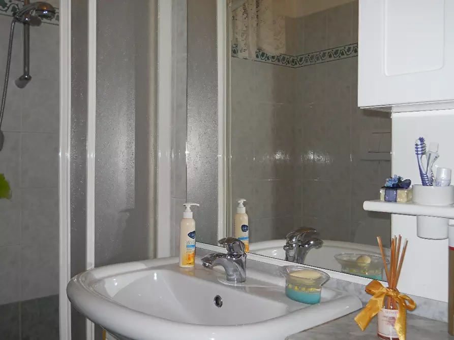 Immagine 33 di Appartamento in vendita  a Calci