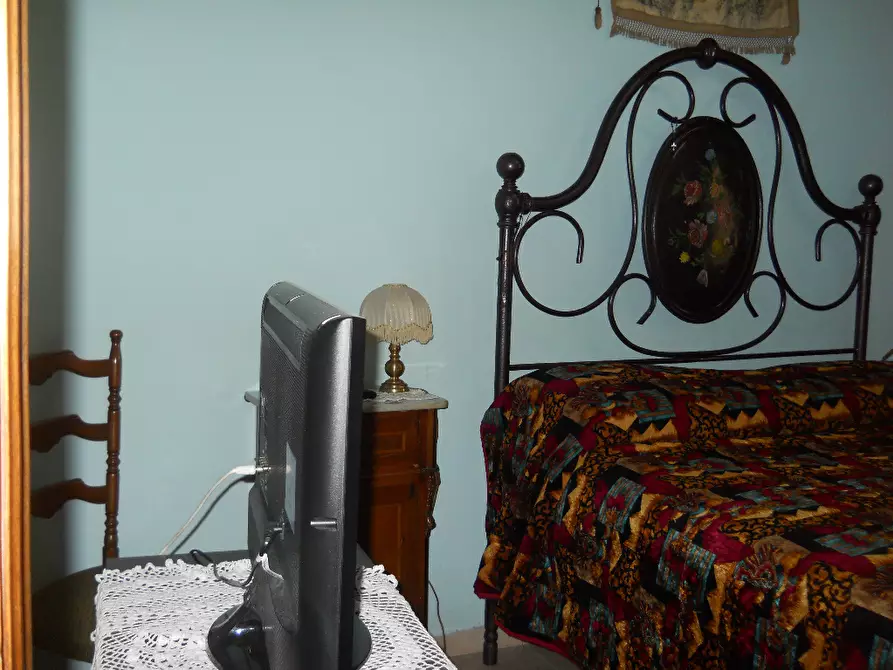 Immagine 15 di Appartamento in vendita  a Calci