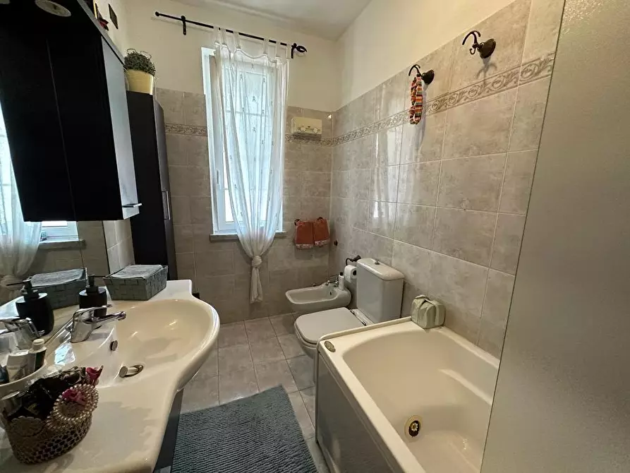 Immagine 26 di Casa semindipendente in vendita  a Ameglia