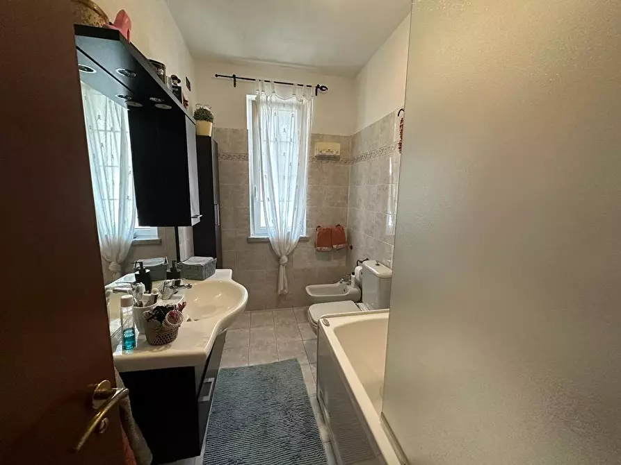 Immagine 9 di Casa semindipendente in vendita  a Ameglia