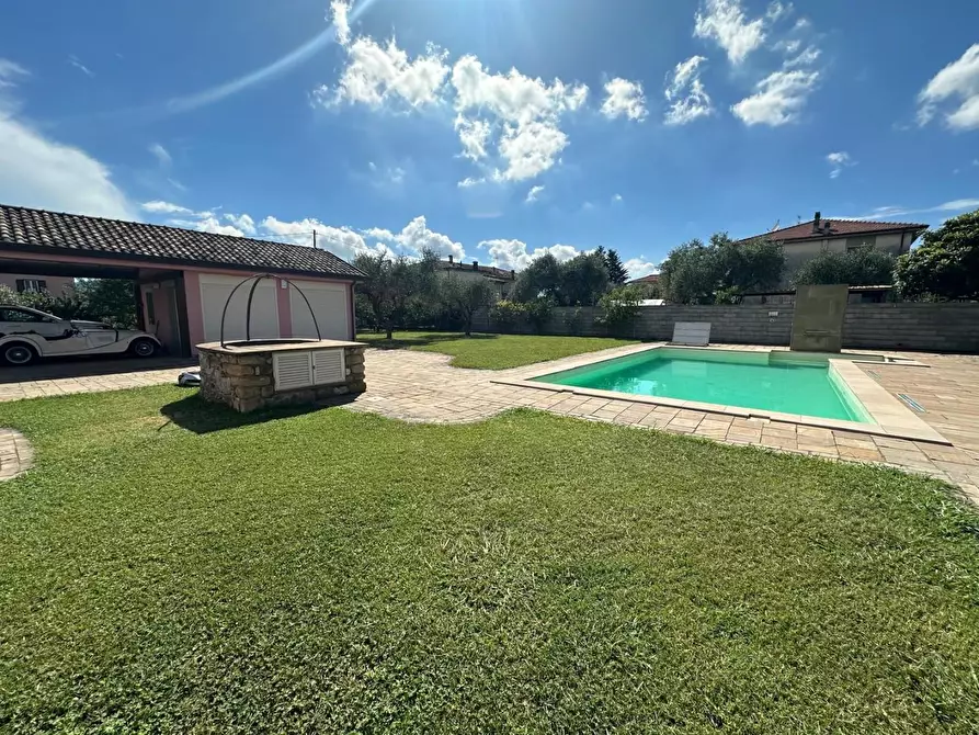 Immagine 5 di Casa semindipendente in vendita  a Castelnuovo Magra