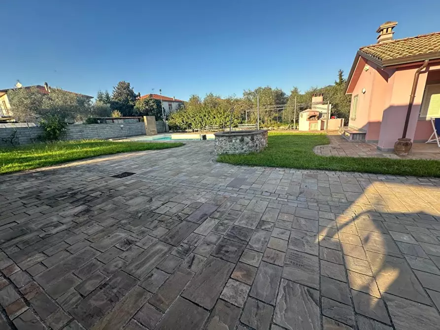 Immagine 53 di Casa semindipendente in vendita  a Castelnuovo Magra