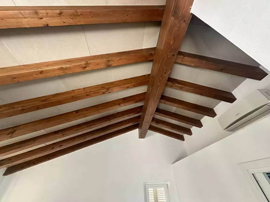 Immagine 40 di Casa semindipendente in vendita  a Castelnuovo Magra