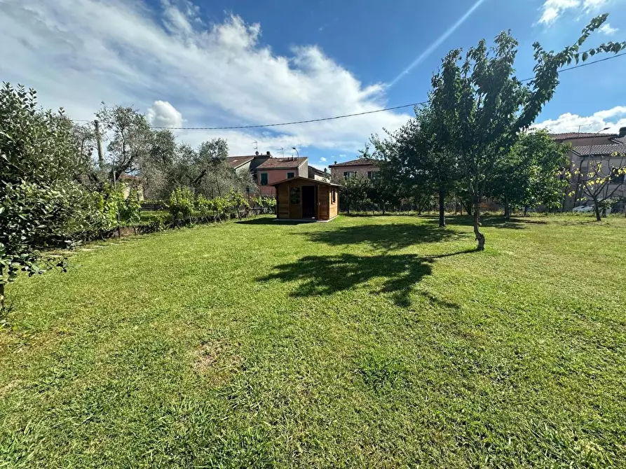 Immagine 9 di Casa semindipendente in vendita  a Castelnuovo Magra