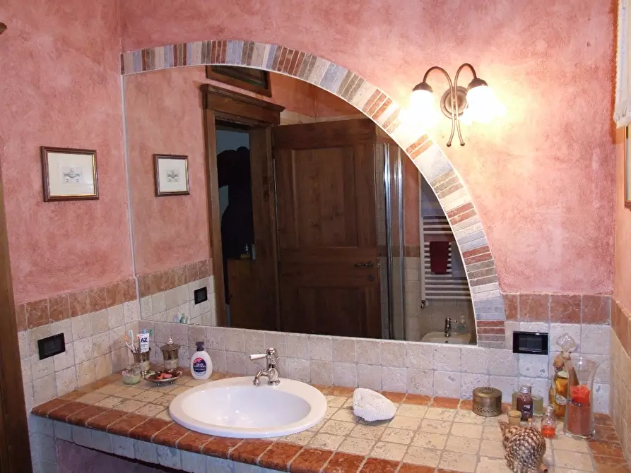 Immagine 13 di Porzione di casa in vendita  a Fauglia