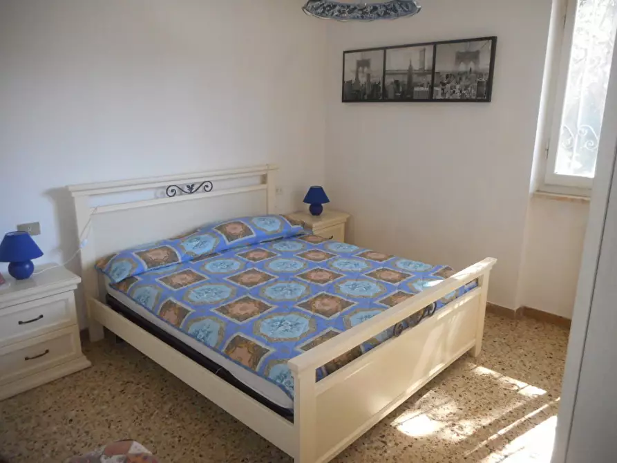 Immagine 16 di Villa in affitto  a Massa